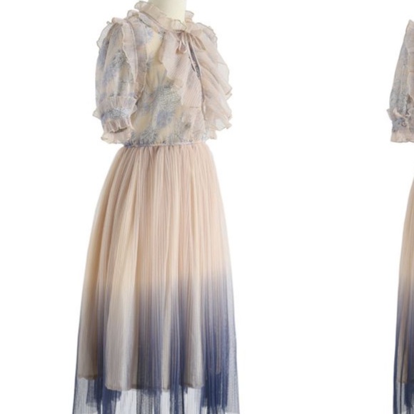 Chicwish- Floral Pleated Dress With Ruffle Detail - L - Picture 14 of 15